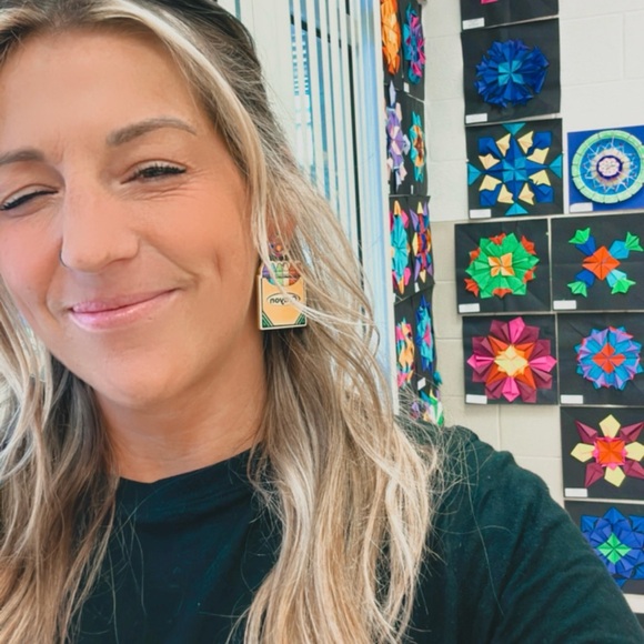 Meet your Posher, Michelle - Picture 4 of 4